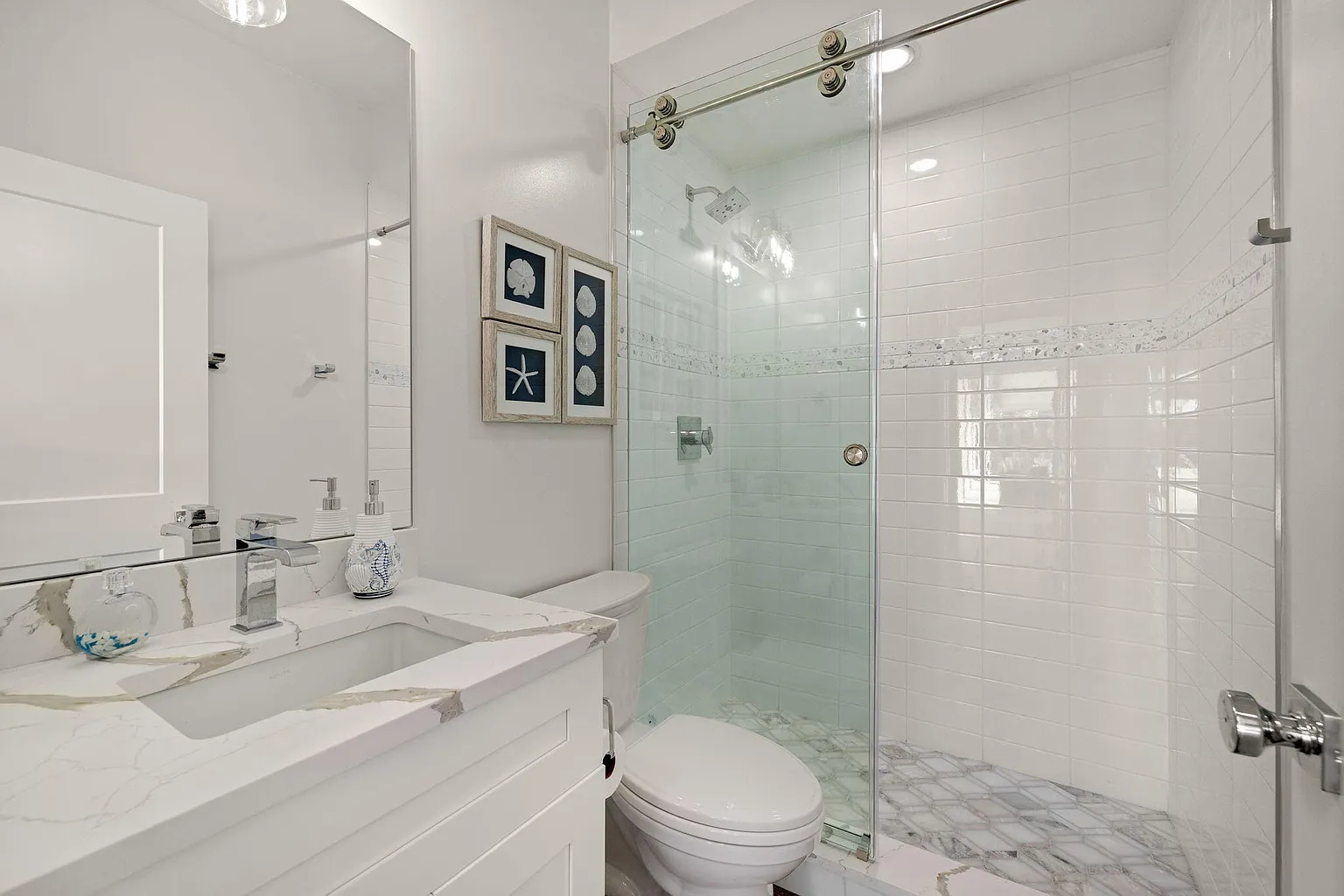 Hernando Ct Guest Bath